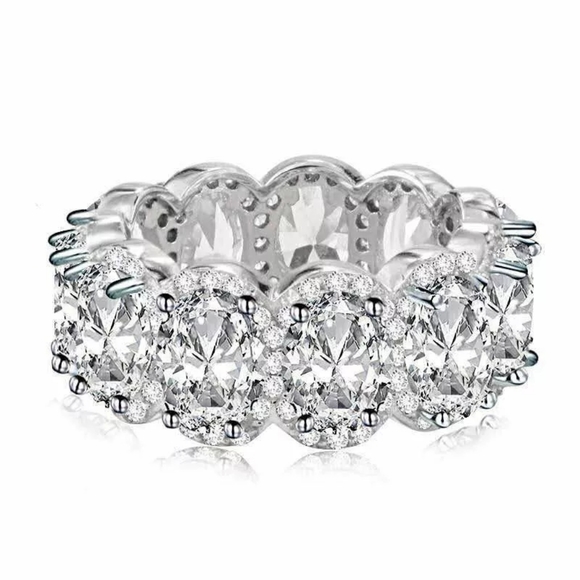 Gorgeous Wide Oval Diamonds Ring - Picture 4 of 6